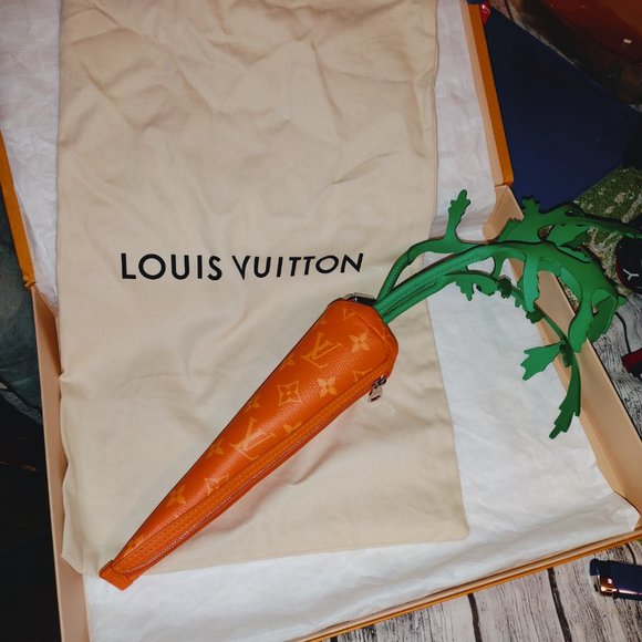 Louis Vuitton Carrot - Picture 2 of 5